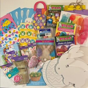 NEW EASTER BUNDLE LOT - DECOR / GIFT BAGS / KITHEN GOODS